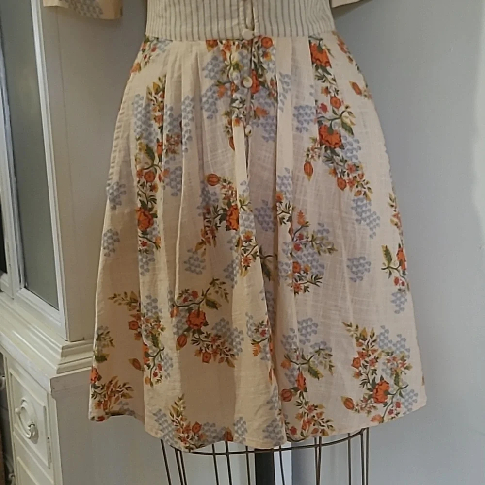 Agua Bendita Menta Sunbaze by Antropologie Floral Beige Mini Dress Pleated - Picture 6 of 10